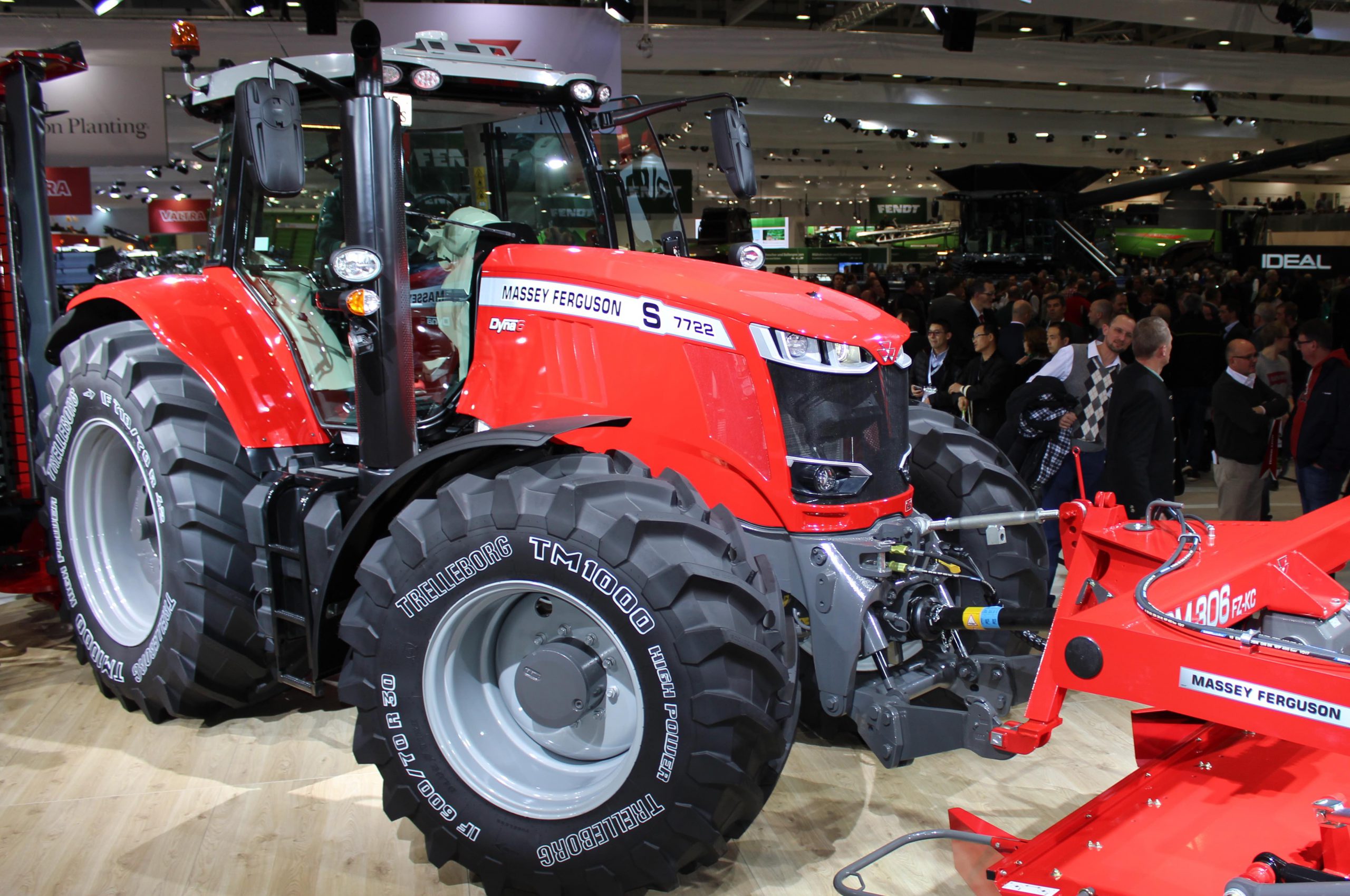 Масей фергюсон. Massey Ferguson 2022. Massey Ferguson. Mf7724s топливный бак. Массей Фергюсон 8s 305. Massey Ferguson 8s 275.