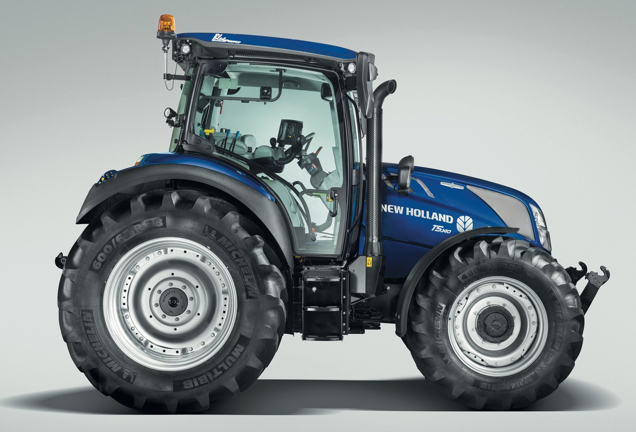 New Holland T5 la nuova serie nella serie TRATTORI Web