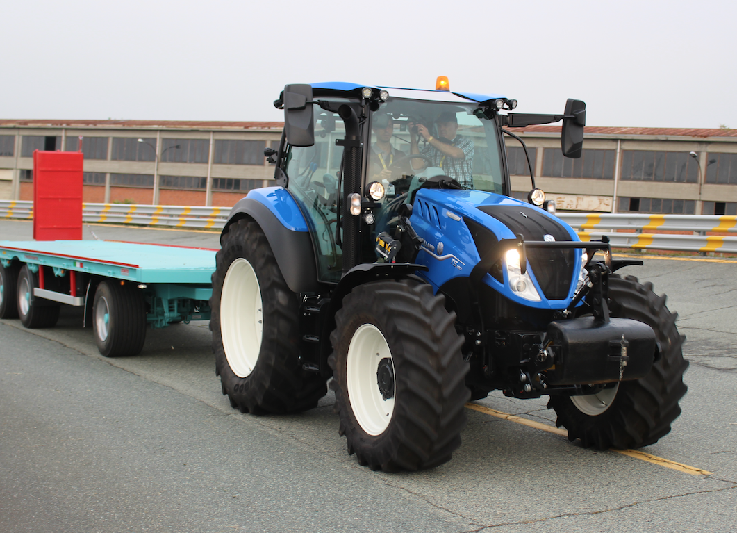 new holland t5 110 dynamic command cena
