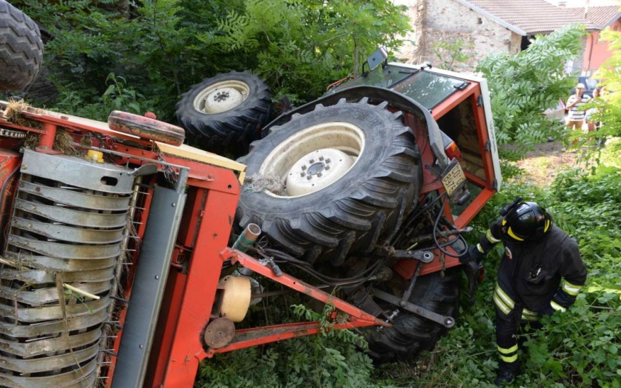 Verona, si ribalta col trattore in un canale. Fatale l'incidente per 61enne