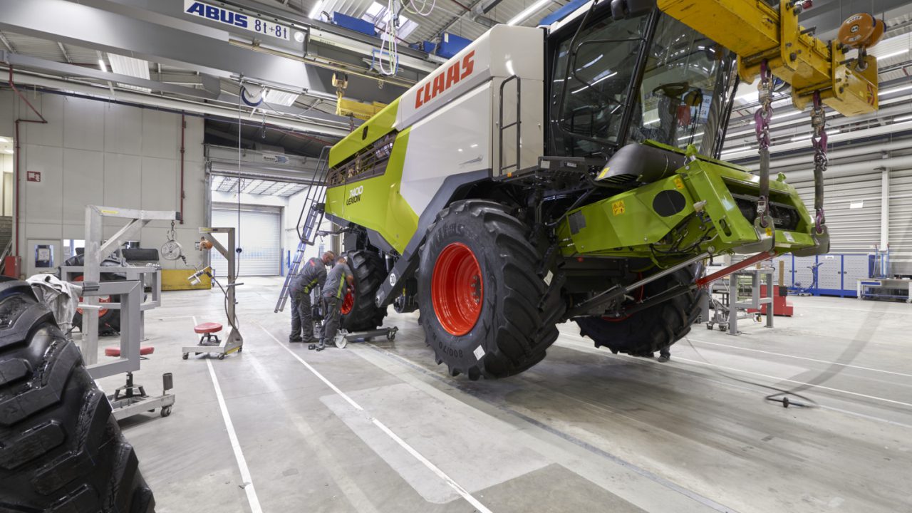 Claas inaugura il nuovo polo per la produzione di mietitrebbie (44 mln €)